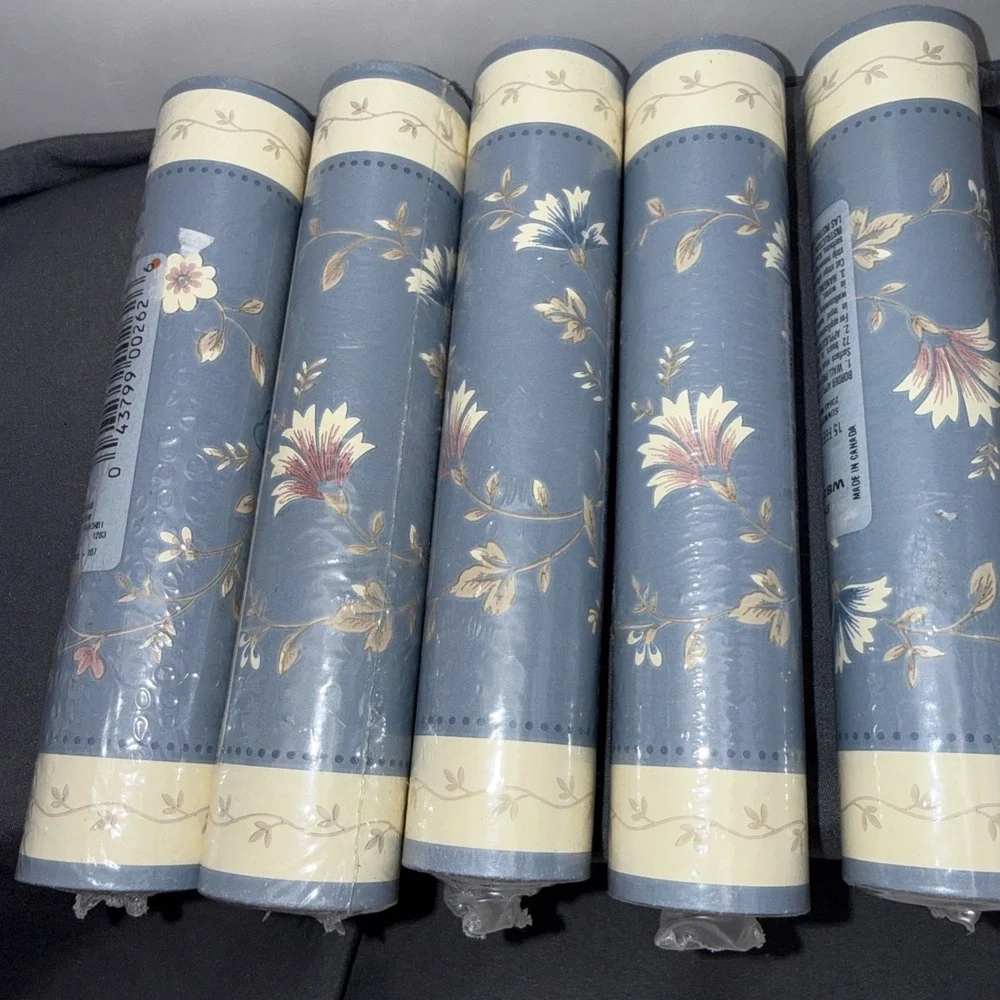VTG Wallpaper Border Floral Cottage Core Blue White Sunworthy 5 Rolls 75 Feet